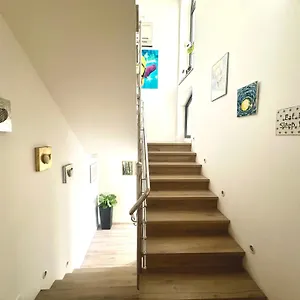 Nikola Apartment